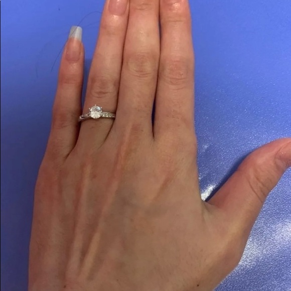 *SALE* Infinity Diamond ENGAGEMENT RING - Picture 6 of 10